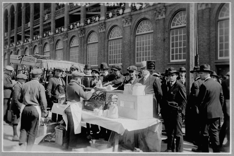 Ebbets Field 1920-Wikimedia Commons (Commons.wikimedia.org)